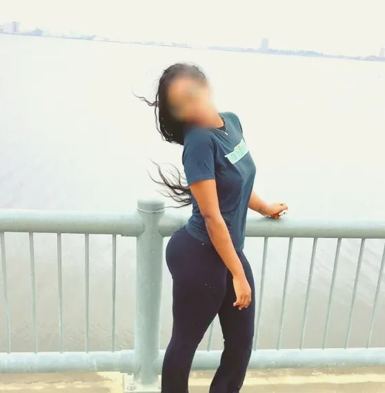 Annika, 35