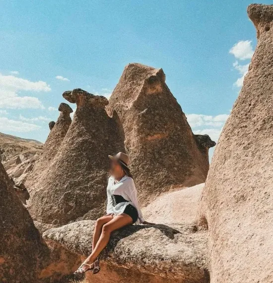 Emilia, 28