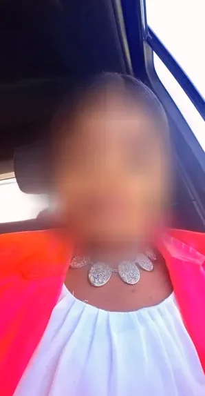 Emma, 40