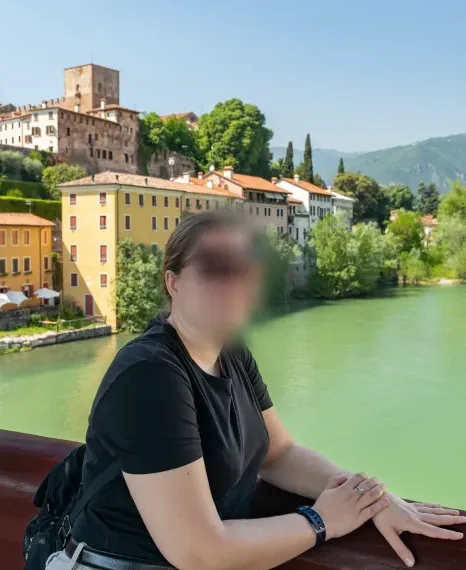 Helena, 28