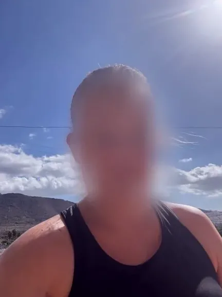 Isabell, 37
