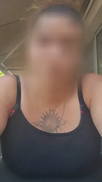 Jasmin, 37