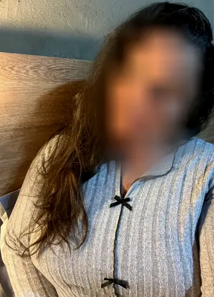 Leonie, 33