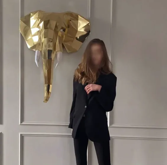 Malin, 33