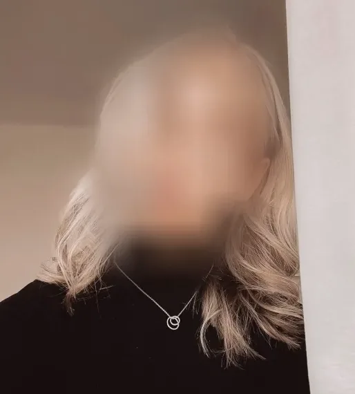 Michelle, 24