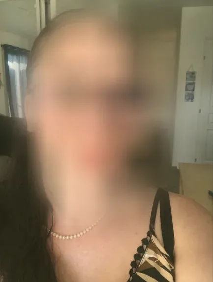 Selin, 39