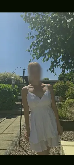 Vivien, 31